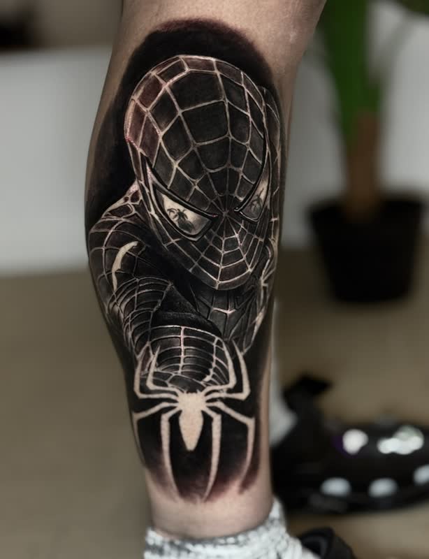 Black symbiote Spider-Man calf piece with crawling spider